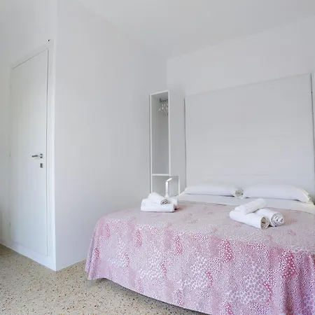 Hotel Ninfea Cattolica Exterior photo